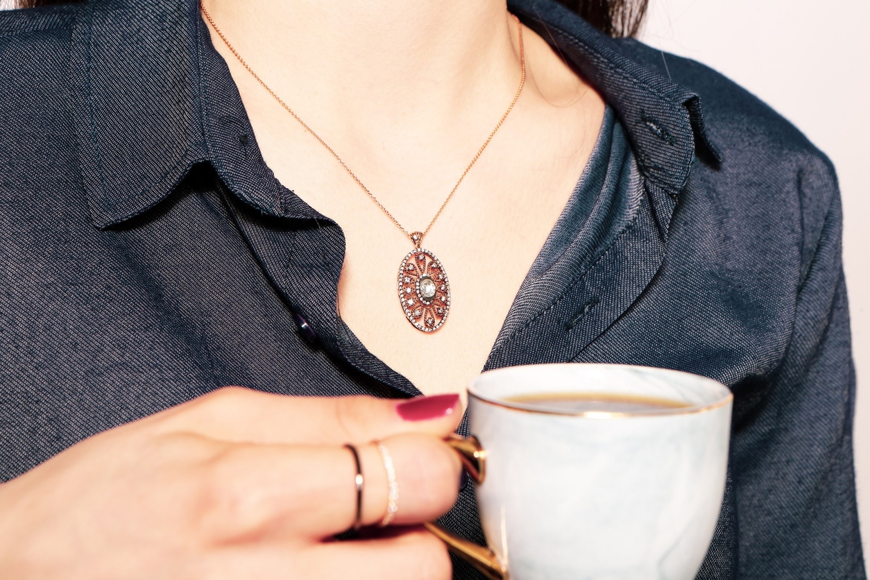 Comment-choisir-un-pendentif-en-or